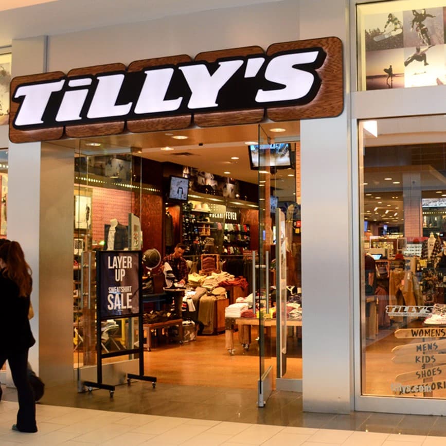 Top 10 Similar Stores to Tillys for Trendy Clothing and Accessories