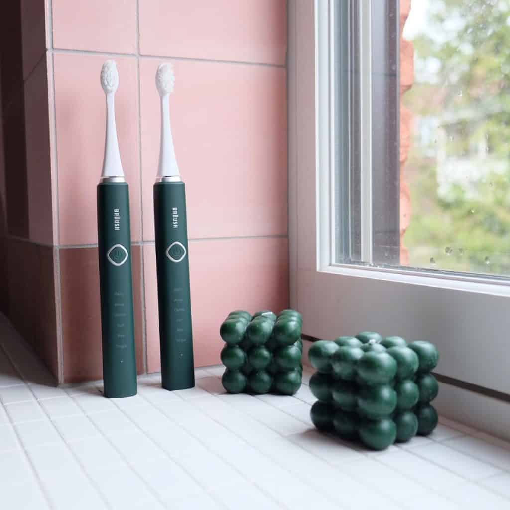 BRÜUSH Electric Toothbrush Review