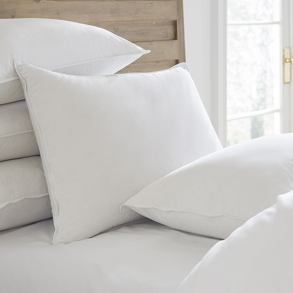 10 Best Down Pillow for a Luxurious Night's Sleep