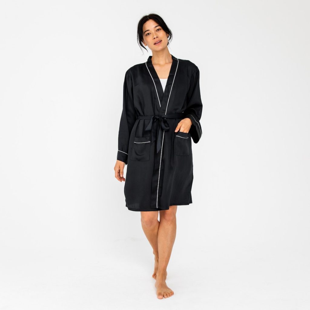 Ettitude Women’s Sateen + Robe Review